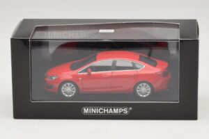 Opel Astra J Roșu Minichamps 1:43 410042001 Metal - imaginea 4 din 4
