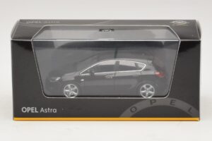 Opel Astra J Negru Minichamps 1:43 ASTRA006 Metal - imaginea 4 din 4