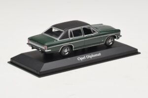 Opel Diplomat B Verde Închis Maxichamps 1:43 940046070 Metal - imaginea 2 din 4