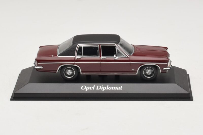 Opel Diplomat B Roșu Închis Maxichamps 1:43 940046071 Metal