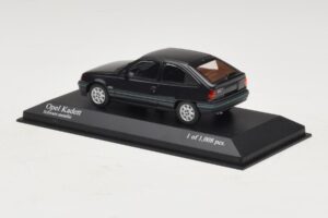 Opel Kadett E Black Metallic Minichamps 1:43 400045901 Metal - imaginea 3 din 4