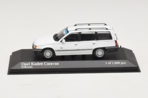 Opel Kadett E Caravan Alb Minichamps 1:43 400045911 Metal