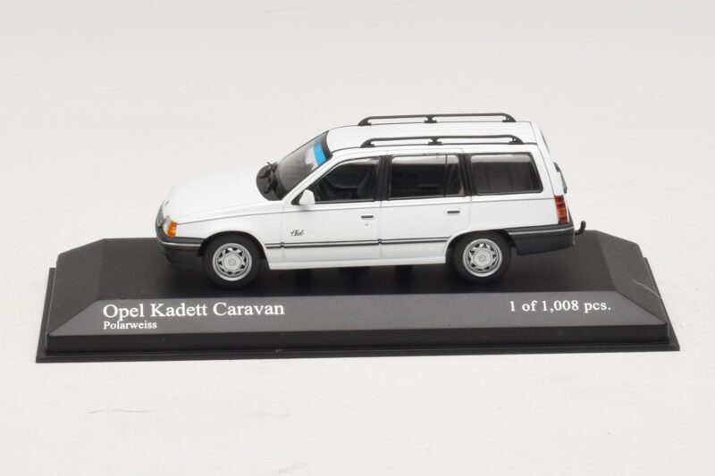 Opel Kadett E Caravan Alb Minichamps 1:43 400045911 Metal