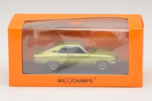 Opel Manta A Verde Metalizat Maxichamps 1:43 940045501 Metal - imaginea 4 din 4