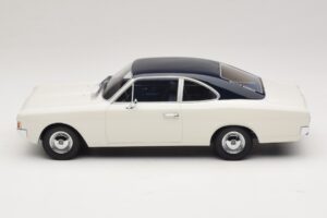 Opel Rekord C Cupe Alb Albastru Minichamps 1:18 107047021 Rășină - imaginea 3 din 6