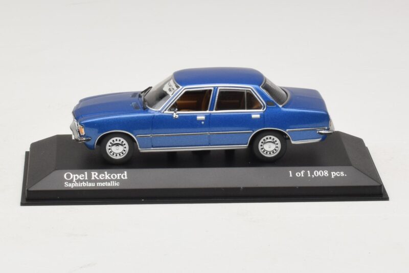 Opel Rekord D Albastru Metalizat Minichamps 1:43 400044002 Metal