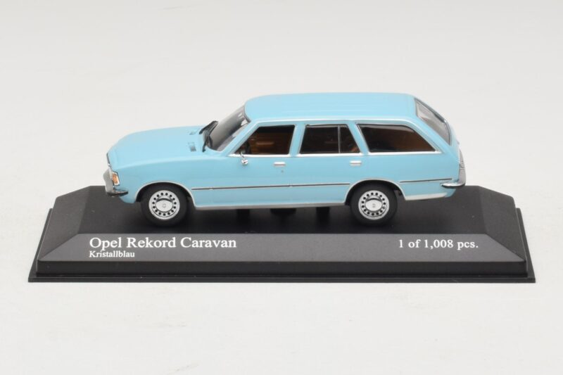 Opel Rekord D Caravan Albastru Deschis Minichamps 1:43 Opel Rekord D Caravan Albastru Deschis Minichamps 1:43 400044014 Metal