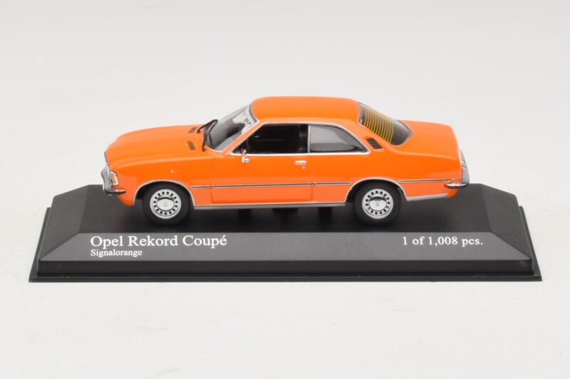 Opel Rekord D Coupe Portocaliu Minichamps 1:43 Opel Rekord D Coupe Portocaliu Minichamps 1:43 400044024 Metal