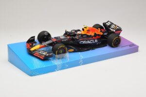 Oracle Red Bull Racing RB18 #11 S. Perez Miami GP 2022 Minichamps 1:18 113220511 Metal - imaginea 2 din 7