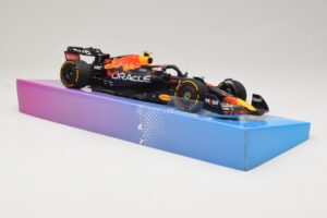 Oracle Red Bull Racing RB18 #11 S. Perez Miami GP 2022 Minichamps 1:18 113220511 Metal - imaginea 4 din 7