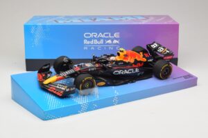 Oracle Red Bull Racing RB18 #11 S. Perez Miami GP 2022 Minichamps 1:18 113220511 Metal - imaginea 7 din 7