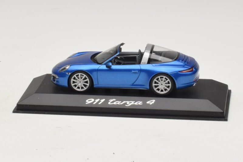 Porsche 911 991 Targa Albastru Metalizat Minichamps 1:43 Porsche 911 991 Targa Albastru Metalizat Minichamps 1:43 WAP0200350E Metal
