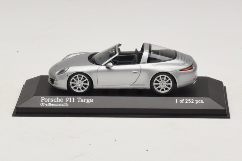 Porsche 911 991 Targa Argintiu Minichamps 1:43 Porsche 911 991 Targa Argintiu Minichamps 1:43 410062442 Metal