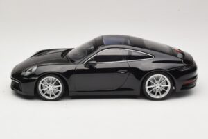 Porsche 911 992 Carrera 4S Negru Minichamps 1:18 WAP0211120R992 Metal - imaginea 3 din 6
