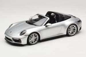 Porsche 911 992 Targa 4 GTS Argintiu Minichamps 1:18 WAP0211460RTRG Metal