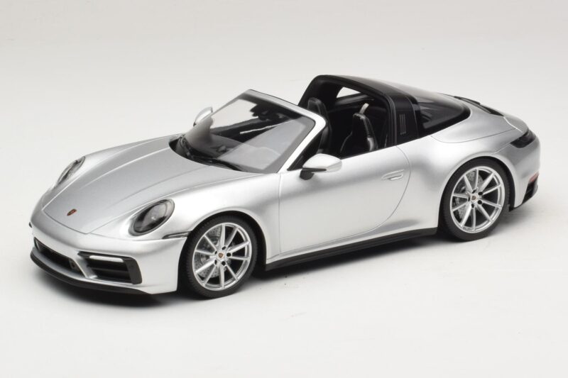 Porsche 911 992 Targa 4 GTS Argintiu Minichamps 1:18 WAP0211460RTRG Metal