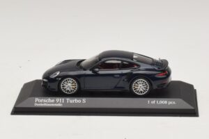Porsche 911 996 Albastru Metalizat Minichamps 1:43 400061180 Metal