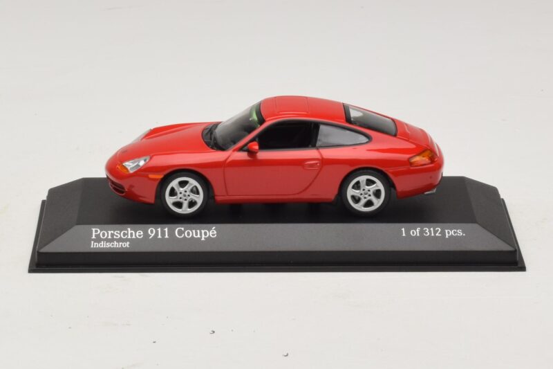 Porsche 911 996 Roșu Minichamps 1:43 Porsche 911 996 Roșu Minichamps 1:43 400061181 Metal