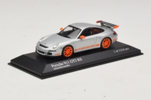 Porsche 911 997 GT3 RS Argintiu Minichamps 1:43 400066000 Metal - imaginea 2 din 4