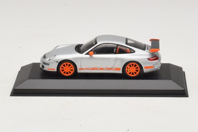 Porsche 911 997 GT3 RS Argintiu Portocaliu Minichamps 1:43 Porsche 911 997 GT3 RS Argintiu Portocaliu Minichamps 1:43 403066013 Metal