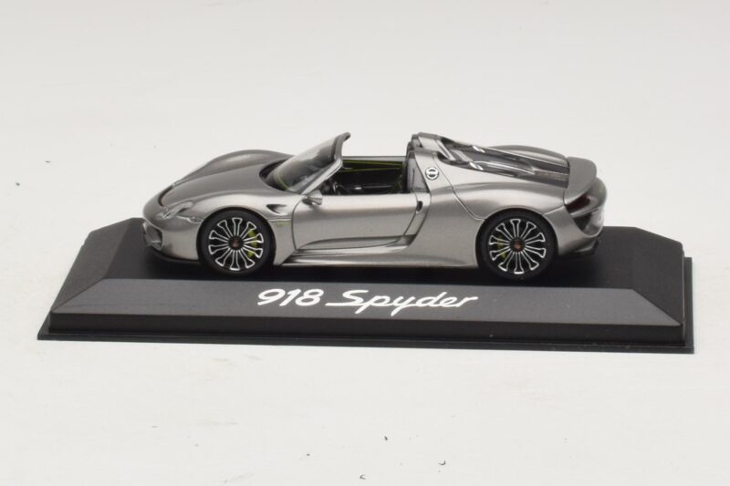 Porsche 918 Spyder Gri Metalizat Minichamps 1:43 WAP0201000E Metal