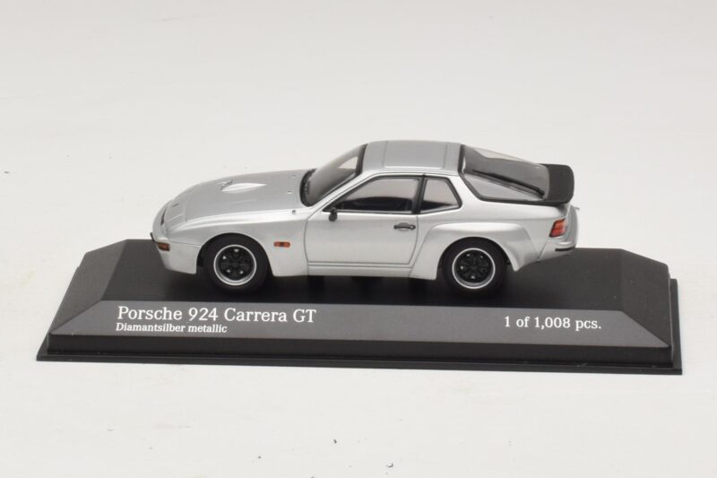 Porsche 924 Carrera GT Argintiu Minichamps 1:43 Porsche 924 Carrera GT Argintiu Minichamps 1:43 400066121 Metal