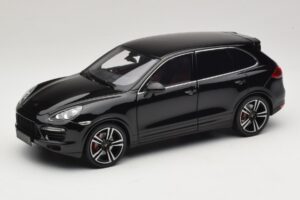 Porsche Cayenne Turbo S 92A Negru Metalizat Minichamps 1:18 110062100 Metal