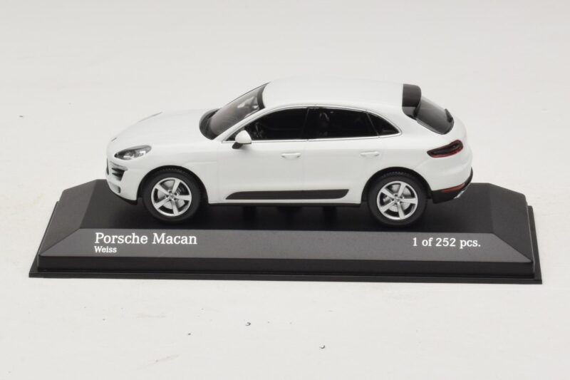 Porsche Macan 95B Alb Minichamps 1:43 410062601 Metal