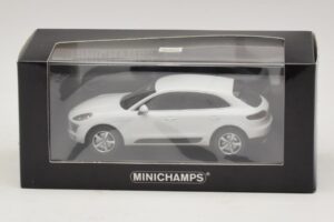 Porsche Macan 95B Alb Minichamps 1:43 410062601 Metal - imaginea 4 din 4