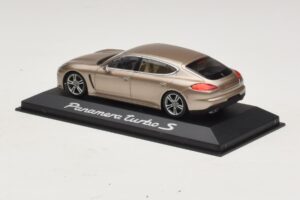 Porsche Panamera 970 Turbo S Bronz Metalizat Minichamps 1:43 WAP0200600E Metal - imaginea 3 din 4
