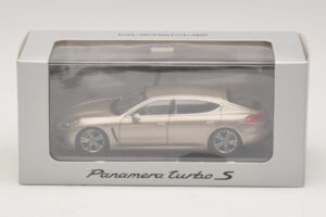 Porsche Panamera 970 Turbo S Bronz Metalizat Minichamps 1:43 WAP0200600E Metal - imaginea 4 din 4
