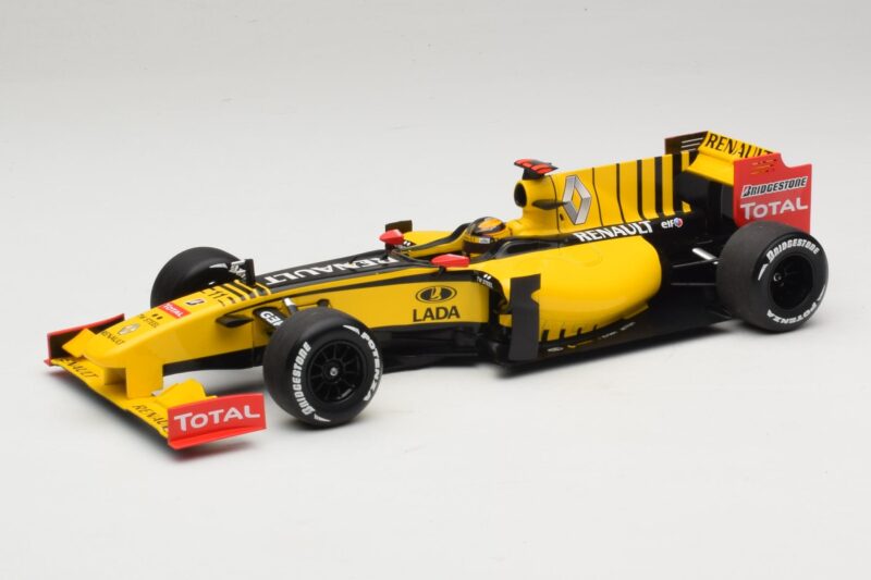 Renault R30 Showcar #11 R. Kubica F1 2010 Minichamps 1:18 Renault R30 Showcar #11 R. Kubica F1 2010 Minichamps 1:18 150100081 Metal