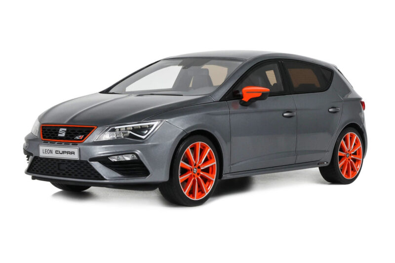 SEAT Leon Cupra Mk3 Performance Pack Monsoon Grey Otto 1:18 SEAT Leon Cupra Mk3 Performance Pack Monsoon Grey Otto 1:18 OT1306 Rășină