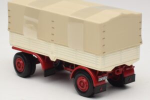 Remorcă de Camion Prelată Alb Roșu Minichamps 1:43 439159096 Metal - imaginea 5 din 6