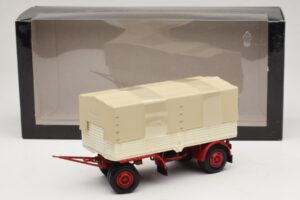 Remorcă de Camion Prelată Alb Roșu Minichamps 1:43 439159096 Metal - imaginea 6 din 6