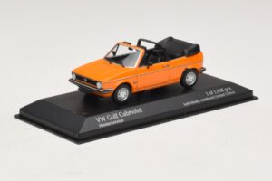 Volkswagen Golf Mk1 Cabriolet Portocaliu Minichamps 1:43 400055131 Metal - imaginea 2 din 4