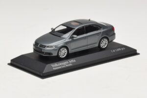 Volkswagen Jetta Mk6 Grey Metallic Minichamps 1:43 400059000 Metal - imaginea 2 din 4