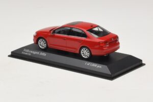 Volkswagen Jetta Mk6 Roșu Minichamps 1:43 400059001 Metal - imaginea 3 din 4