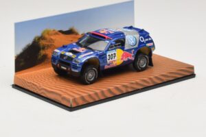 Volkswagen Race Touareg Red Bull #307 Ediție Dealer 2005 Minichamps 1:43 7LO099400PD307 Metal - imaginea 2 din 5