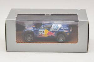 Volkswagen Race Touareg Red Bull #307 Ediție Dealer 2005 Minichamps 1:43 7LO099400PD307 Metal - imaginea 5 din 5