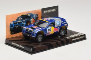 Volkswagen Race Touareg Red Bull #310 J. Kleinschmidt / F. Pons Dakar Rally 2005 Minichamps 1:43 436055310 Metal - imaginea 2 din 5