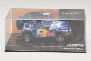 Volkswagen Race Touareg Red Bull #310 J. Kleinschmidt / F. Pons Dakar Rally 2005 Minichamps 1:43 436055310 Metal - imaginea 4 din 5