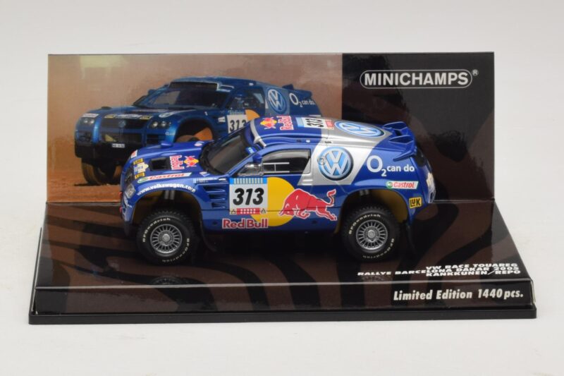 Volkswagen Race Touareg Red Bull #313 J. Kankkunen / J. Repo Dakar Rally 2005 Minichamps 1:43 Volkswagen Race Touareg Red Bull #313 J. Kankkunen / J. Repo Dakar Rally 2005 Minichamps 1:43 436055313 Metal