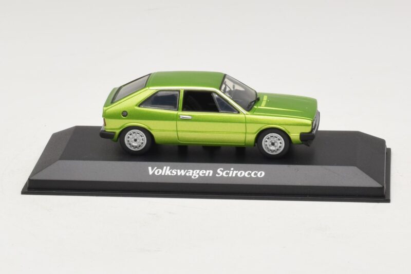 Volkswagen Scirocco Mk1 Verde Metalizat Maxichamps 1:43 Volkswagen Scirocco Mk1 Verde Metalizat Maxichamps 1:43 940050420 Metal