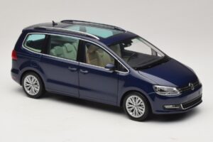 Volkswagen Sharan Blue Metallic Minichamps 1:18 110051000 Metal - imaginea 5 din 8