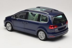 Volkswagen Sharan Blue Metallic Minichamps 1:18 110051000 Metal - imaginea 6 din 8