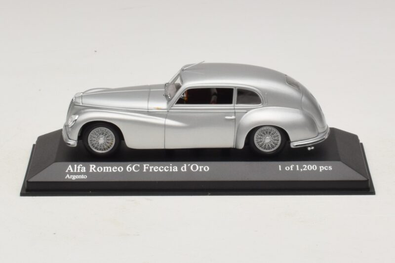 Alfa Romeo 6C 2500 Freccia d'Oro Argintiu Minichamps 1:43 Alfa Romeo 6C 2500 Freccia d'Oro Argintiu Minichamps 1:43 400120480 Metal
