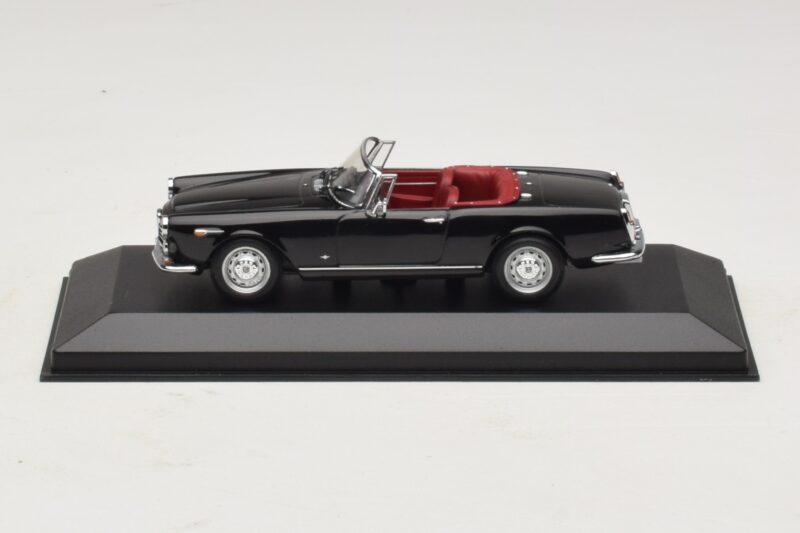 Alfa Romeo Giulia Spider Negru Minichamps 1:43 400120730 Metal