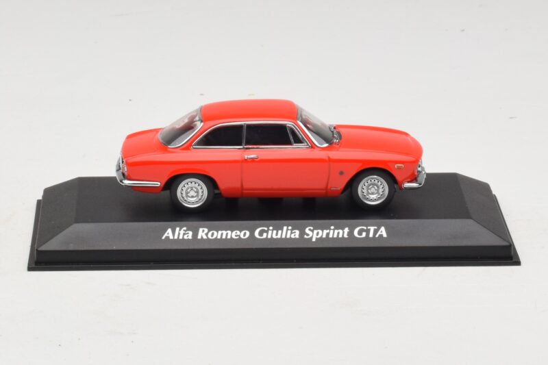 Alfa Romeo Giulia Sprint GTA Roșu Maxichamps 1:43 940120440 Metal