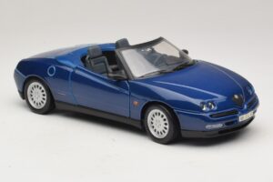 Alfa Romeo Spider 916 Albastru Maisto 1:18 31831 Metal - imaginea 6 din 8